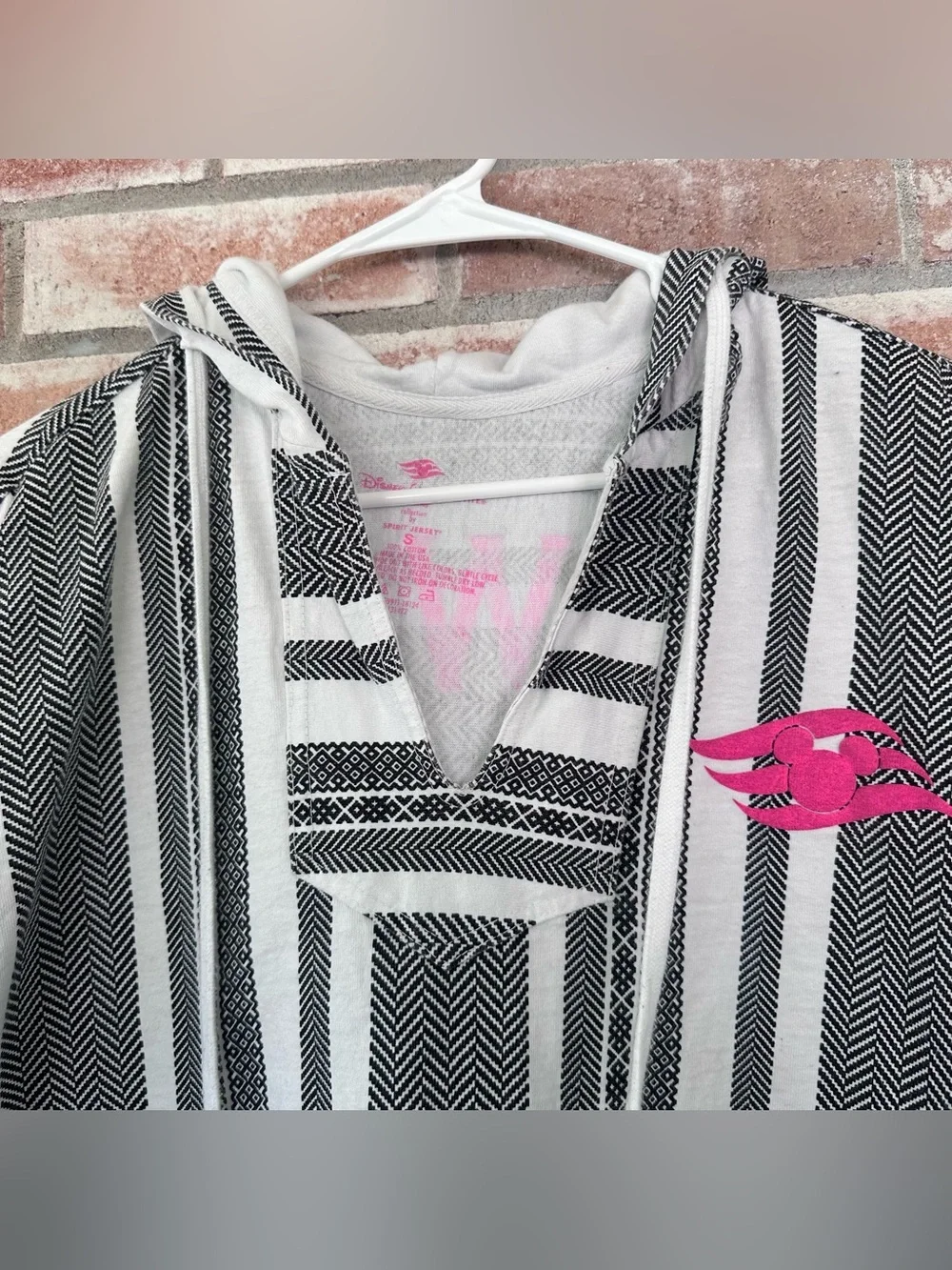 Disney Cruise Line Spirit Jersey Hoodie Boho Women’s Small Castaway Cay 2019 - Picture 2 of 6